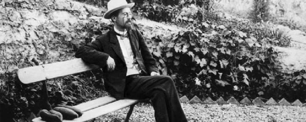 Антон Павлович отдыхает.