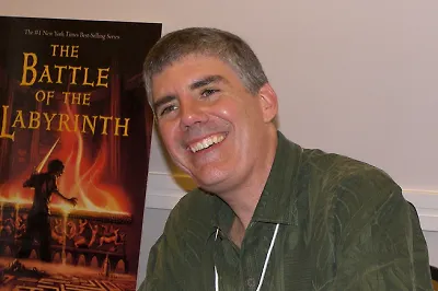 Как родился Перси Джексон: интервью с Риком Риорданом