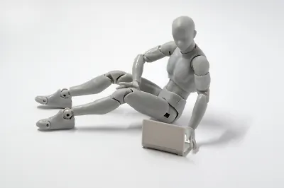 «Приключения Электроника»: читать или смотреть?