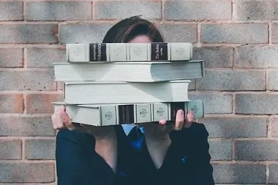 7 книг, действие которых происходит в школе