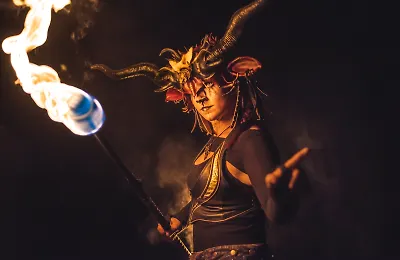 Клинки и космос: 8 новинок фэнтези и фантастики