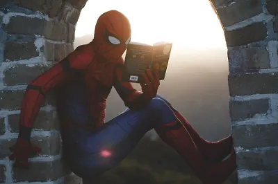 Вселенная Marvel на книжной полке