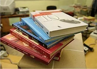 Качество школьных учебников проконтролируют в Интернете