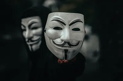 «V – значит вендетта»: 5 интересных фактов о маске Анонимуса