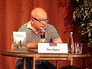 Лев Лурье и его новая книга «Петербург Достоевского. Исторический путеводитель» в Парке культуры и чтения