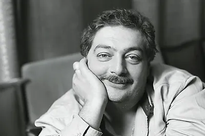 Маргиналы и расследование: интервью с Дмитрием Быковым