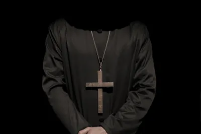 Замкнутый круг: 6 жутких книг о сектах и культах