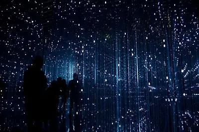 7 книг про обманчиво прекрасное будущее