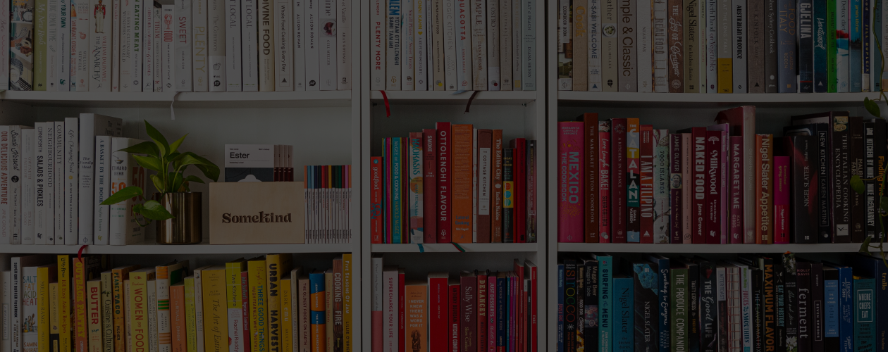 Корешок к корешку: как хранить книги дома