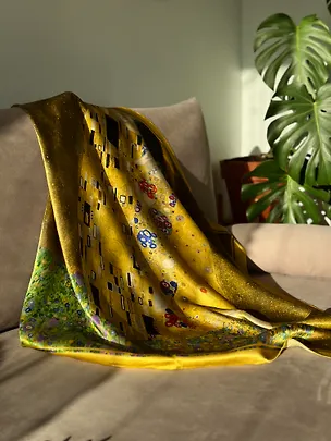 Платок Климт Поцелуй 90х90 3091583