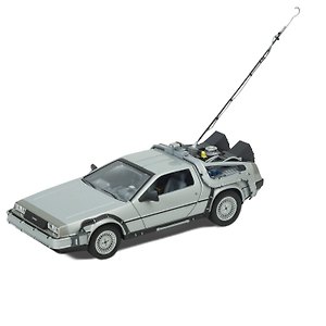 Детская металлическая машинка 1:24, серия "Мув" (Назад в будущее)