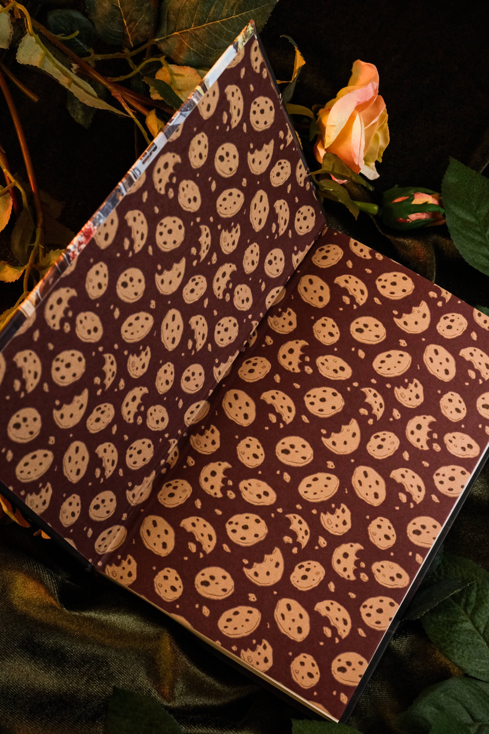 Изображение бумажной книги