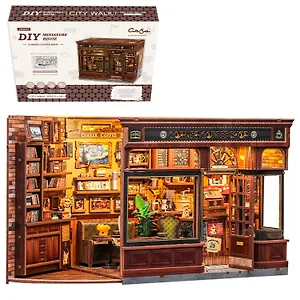 CWGB402 Конструктор интерьерный  – сборный домик CuteBee - Кофейный магазин "Угол", 294 деталей (материалы: дерево, картон, пластик, металл), со световыми эффектами (подсветка интерьера), с питанием от 2хААА батареек (не включены), серия DIY, возраст 14+