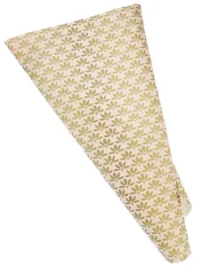 Бумага упаковочная 70*100см "Пятилистник" инд.уп.