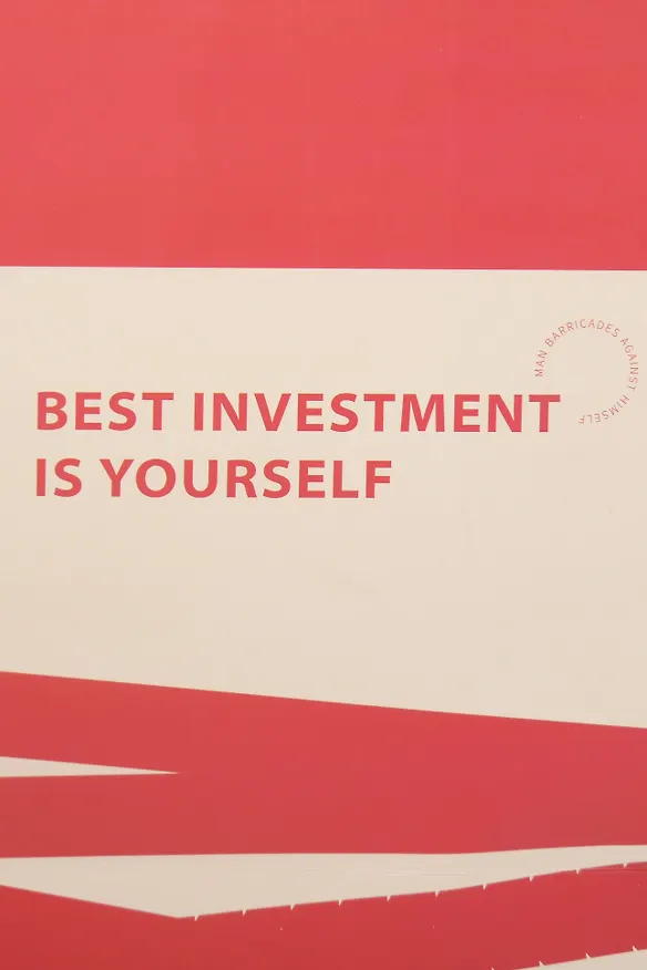 Пакет А3 42*32*11.5 "Best investment in yourself" нейтр., бум.мат.ламинат 3040663 — 4