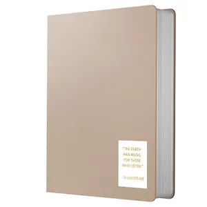 Записная книжка А6+ 136л кл. "NUANCES. Крем-брюле" 7БЦ, иск.кожа, нашивка, скругл.углы, ляссе