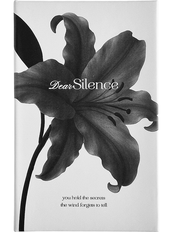 Еженедельник дат. 2027г. А5 64л 130*205 "Silence. Лилия", иск.кожа, тв.переплет, шелкография, 2 ляссе 3172403 — 1