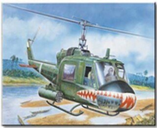 ЗВ Вертолет UH-1C Gunship (050) (1:72) (коробка) 2304436 — 1