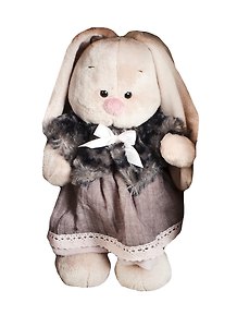 Мягкая игрушка Зайка Ми в тигровой шубке и сером платье (25см) (StS-032)