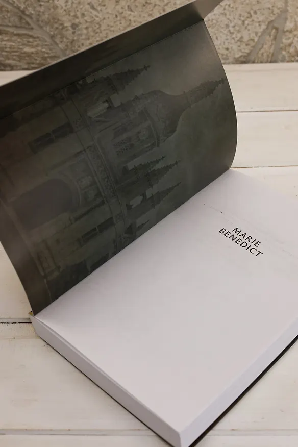 Книга Ее скрытый гений (Мари Бенедикт) — 11