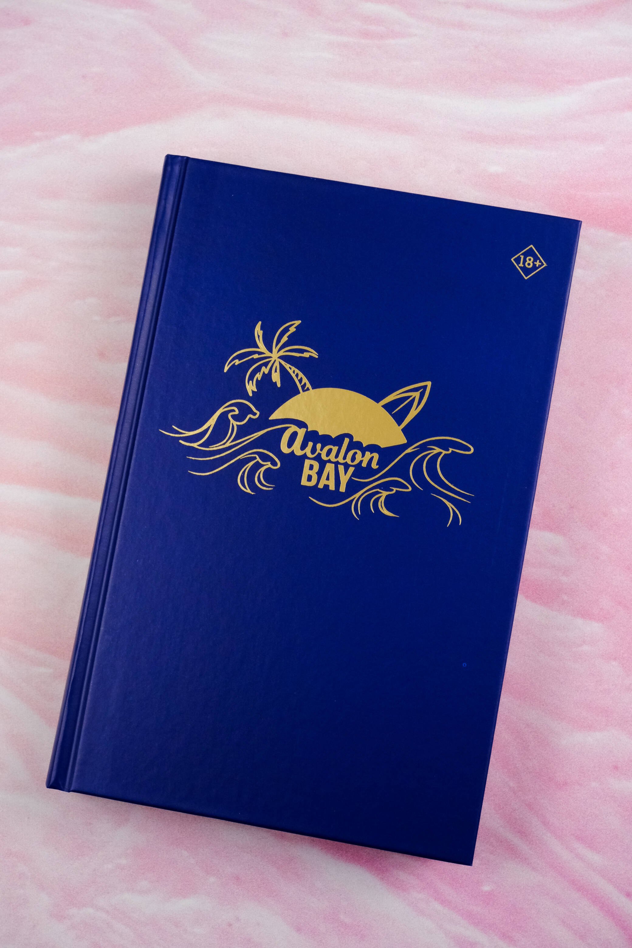 Изображение бумажной книги