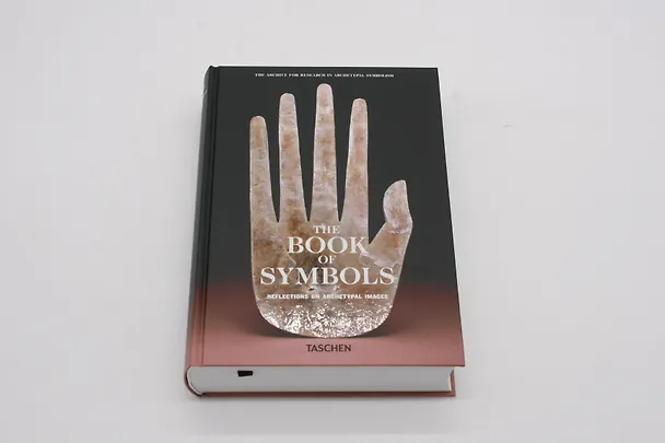 Книга The Book of Symbols. Reflections on Archetypal Images () — 2