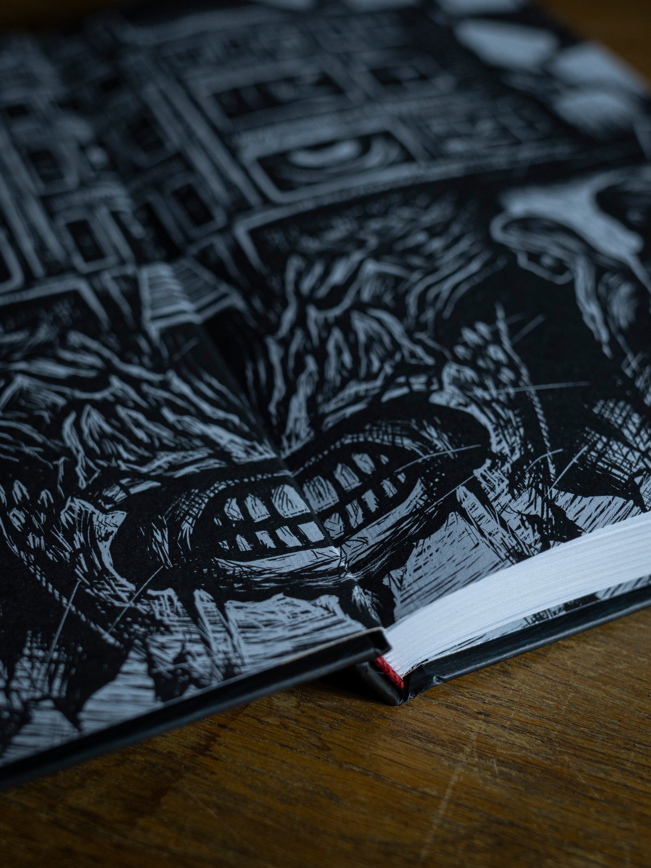 Изображение бумажной книги