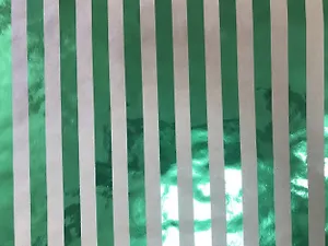 Бумага подарочная крафт Феникс Зеленые полоски 100*70см.,60г/м2  76685