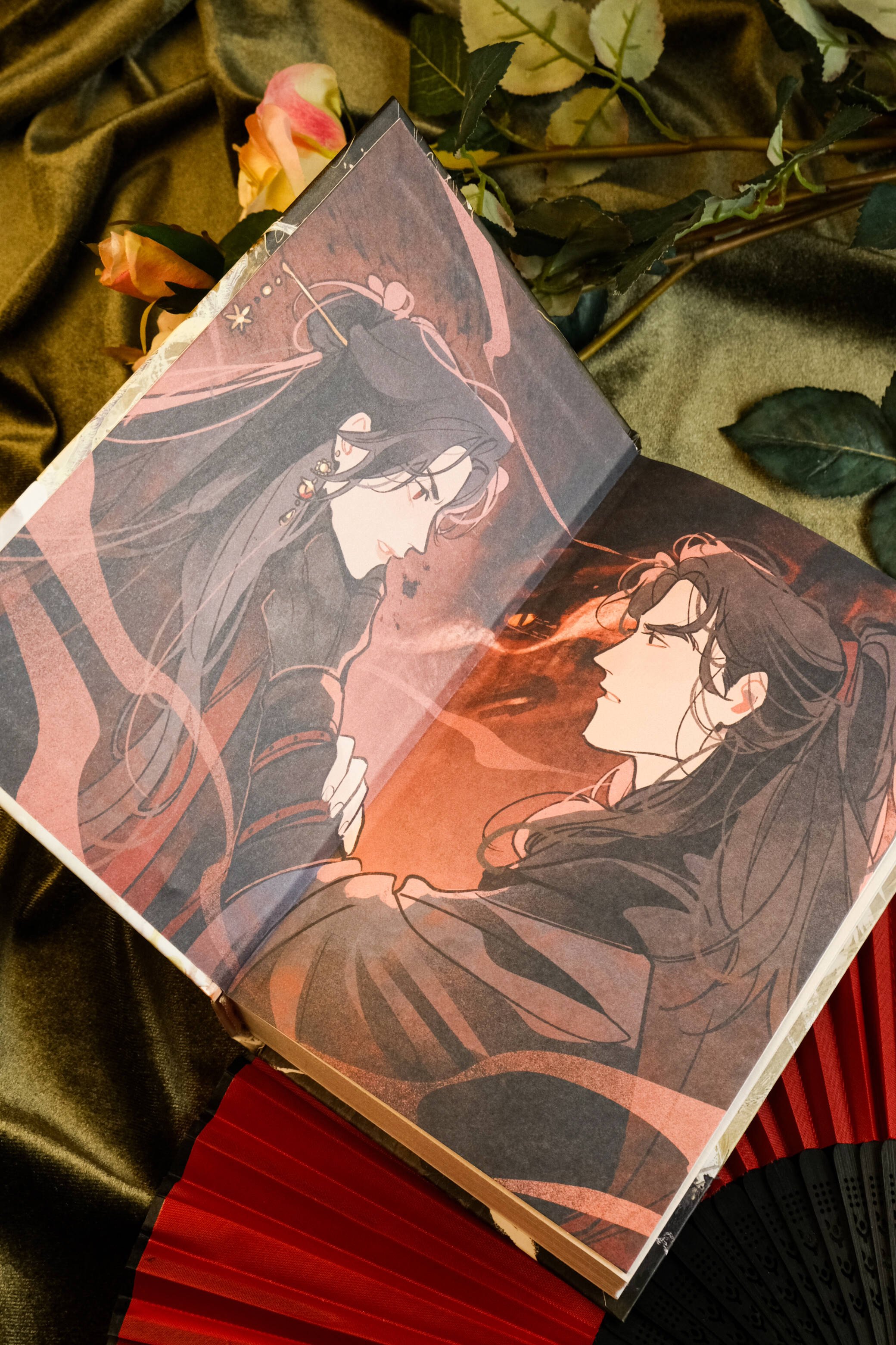 Изображение бумажной книги