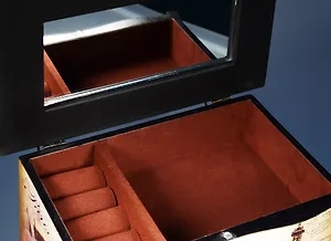 Шкатулка для украшений (22,5х15х17) дерево (29204*)