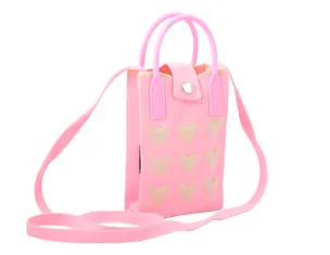 Сумочка вязаная с застежкой Сердечки (розовая) (12х18х6) (текстиль) (12-Yiheng-0612) 3108914