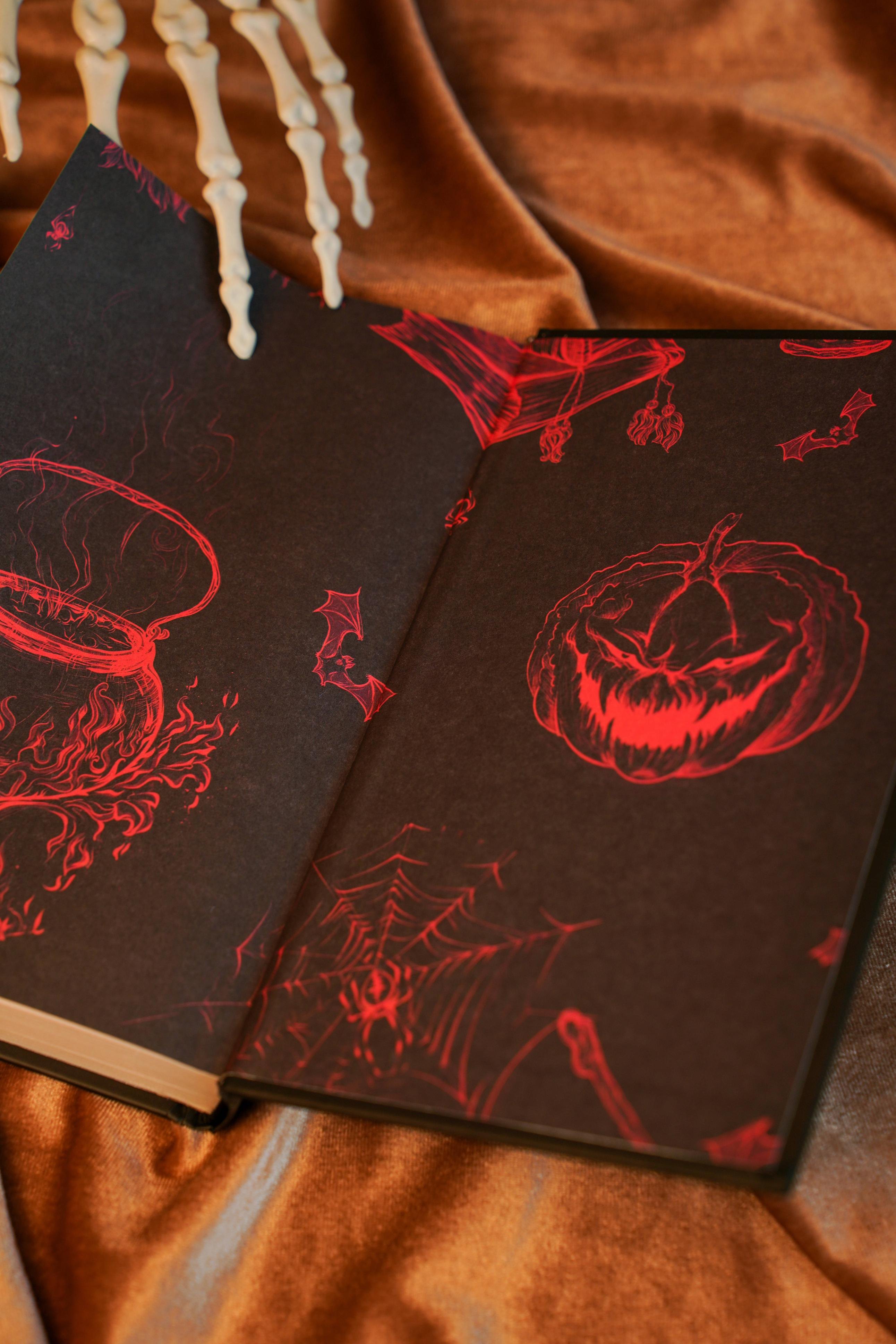 Изображение бумажной книги