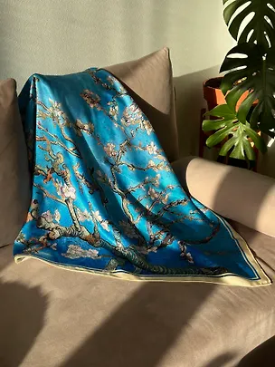 Платок Ван Гог Цветущий Миндаль  90х90 3054860