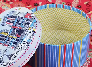 Коробка для подарков, Феникс презент, Нотр-Дам 14*14*7см