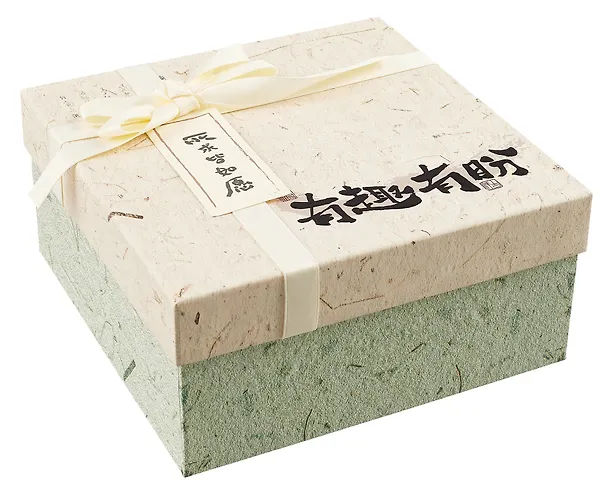 Коробка подарочная "Иероглифы" 20*20*9.5см, картон 3015825 — 1
