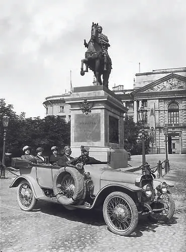 Открытка с видами (СПб) ч/б Памятник Петру I 307594 — 1