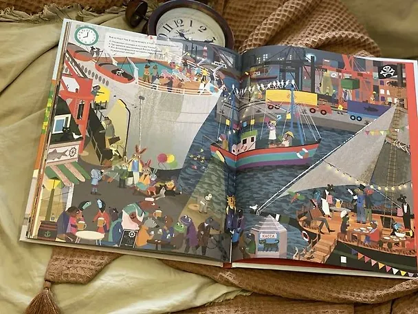 Книга Виммельбух. Морковкины с утра и до вечера. В городе, в деревне, на стройке и в порту (Бритта Текентрап) — 11