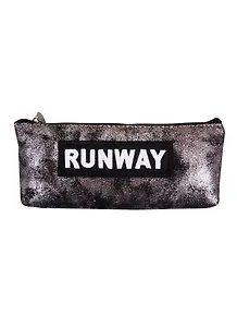 Пенал на молнии "Runway Change Action"