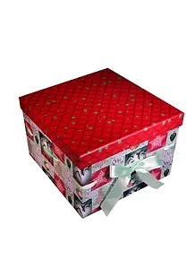 Коробка подарочная "Новый год. Звезды" 21*21*15,5см, картон, декор бантик, Вейксинг