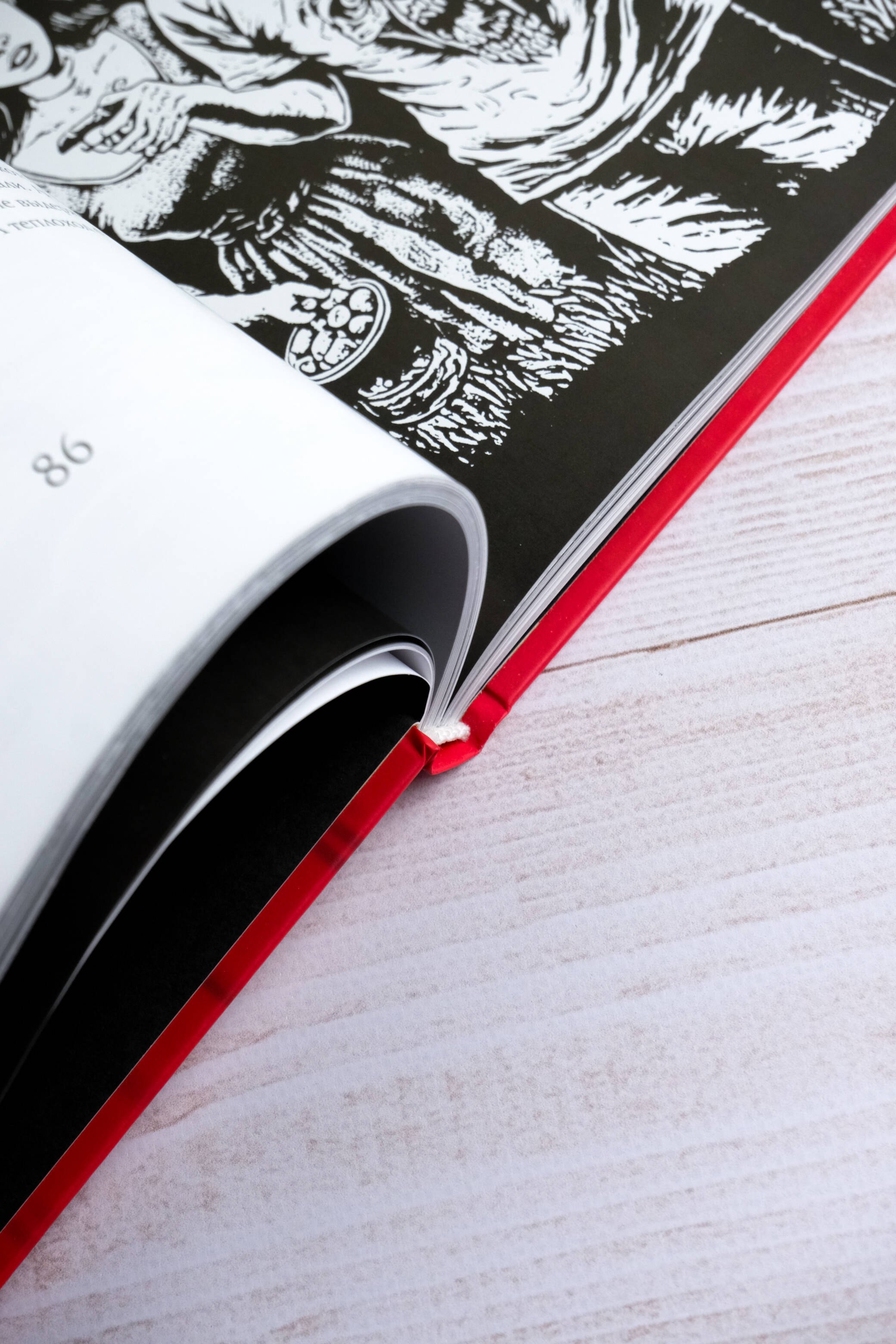 Изображение бумажной книги