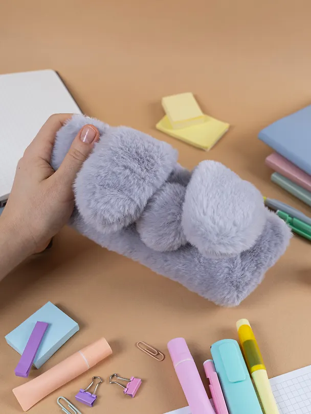 Пенал-косметичка для девочек из искусственного меха с подкладкой "Rabbit", серый, Yoi 3087325 — 12