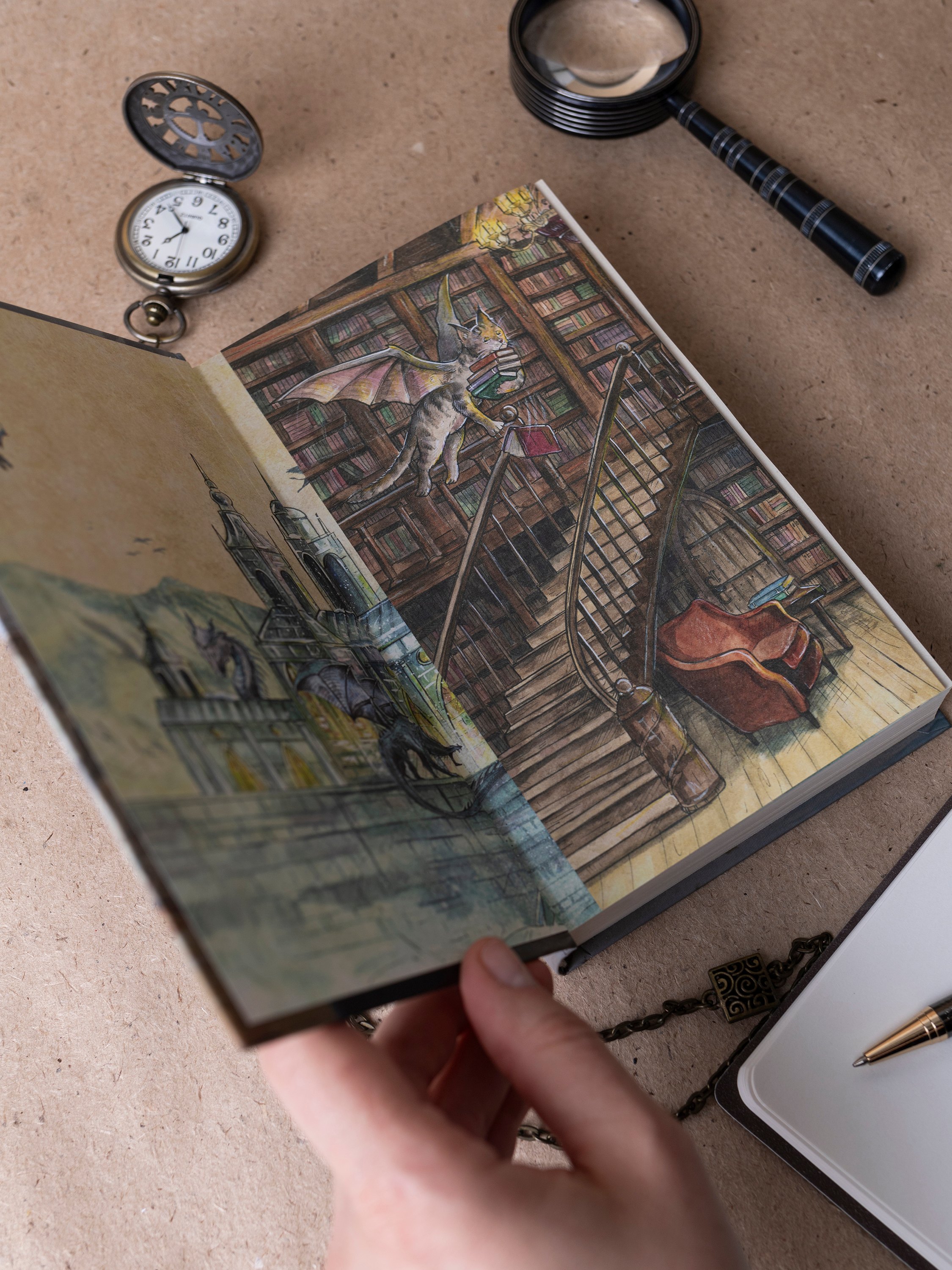 Изображение бумажной книги