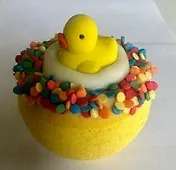 Бомбочка для ванны с игрушкой Уточка (150гр) (70620) (Lafilaf)