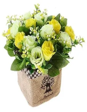 Композиция из искусственных цветов розы в мешочке (18 х 12 см) (674515) 2371609