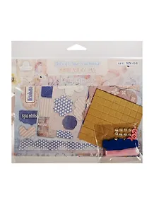 Набор д/созд. мини-альбома Наше время (MN-04) (9,5х14,6см/8с.+40 вырубок+2 ленточки+кл. подушечки+укр.) (Рукоделие) (упаковка)