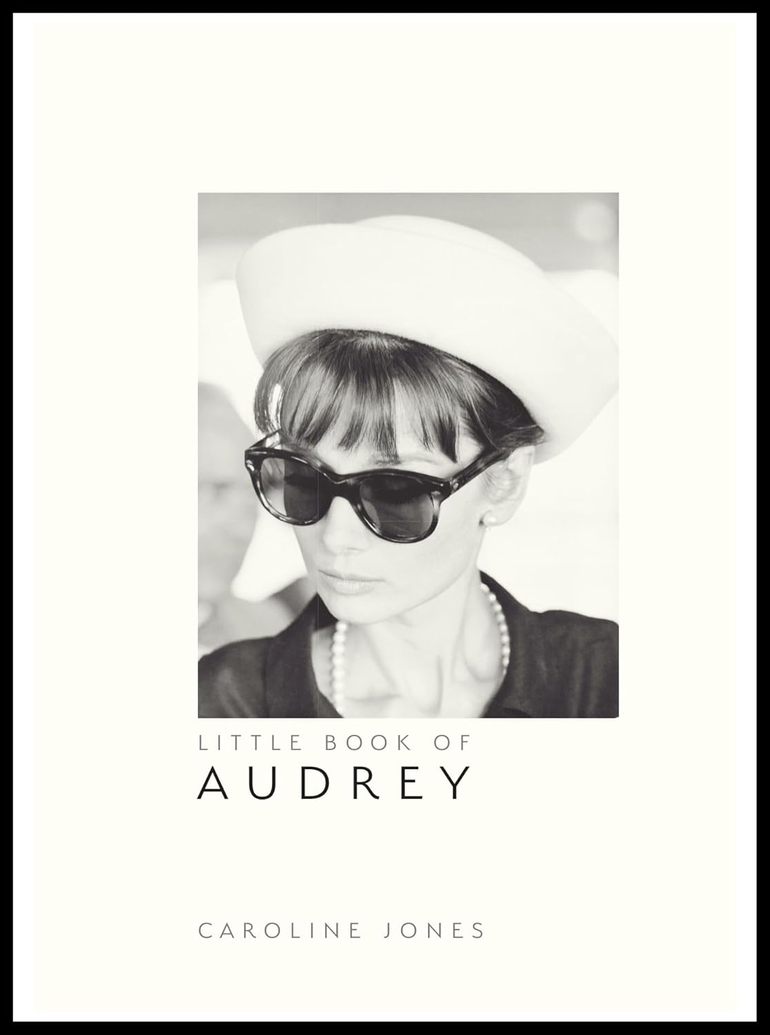Обложка книги «Little Book of Audrey Hepburn: New Edition (Little Books of Fashion, 4)»