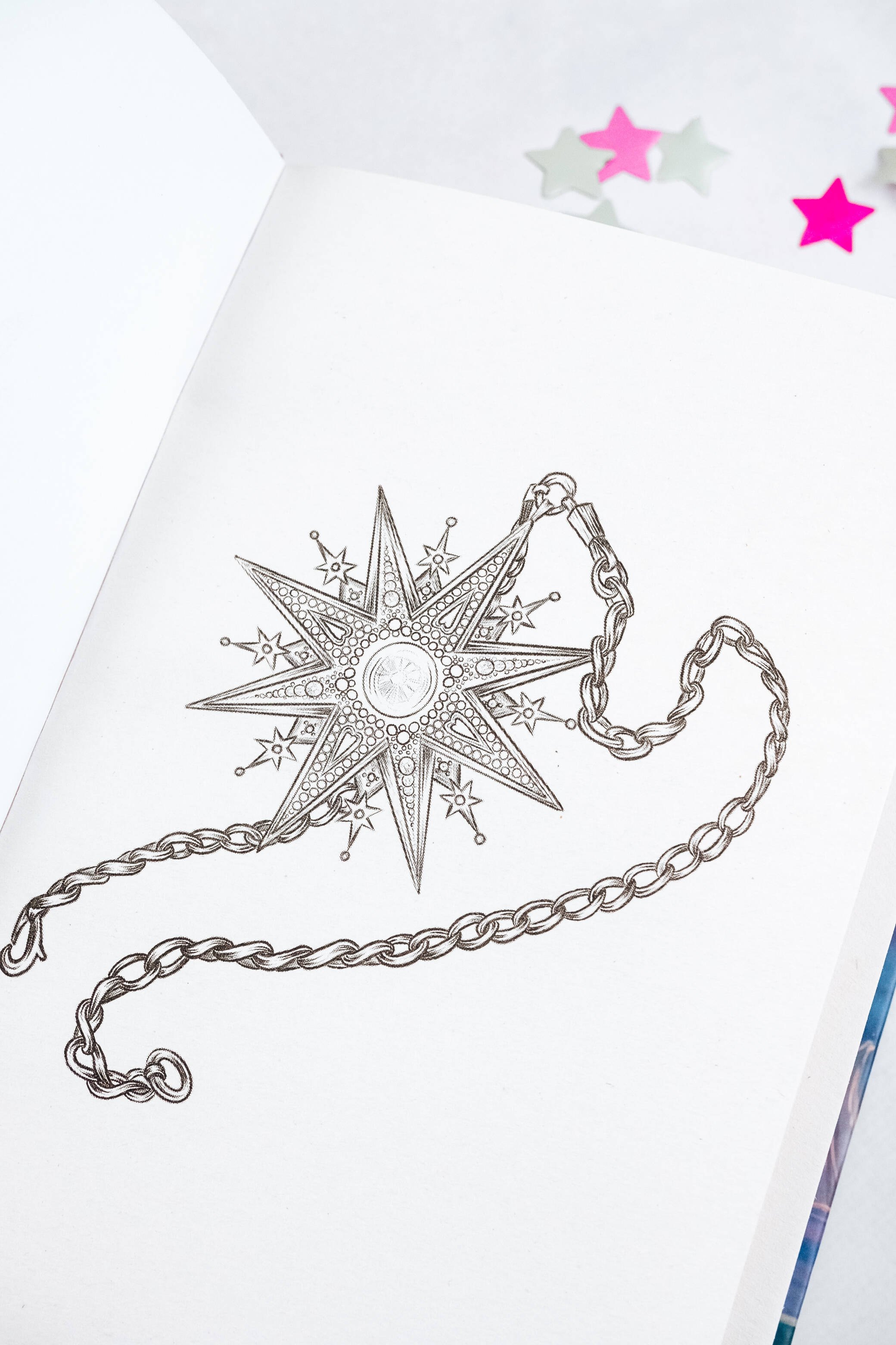 Изображение бумажной книги