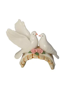 Фигурка Голуби фарфор (149-069) (12см) 2400437