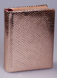 Ежедневник полудат. А6 208л "IGUANA" золотистый, иск.кожа, тон.блок, зол.обрез, ляссе, Bruno Visconti