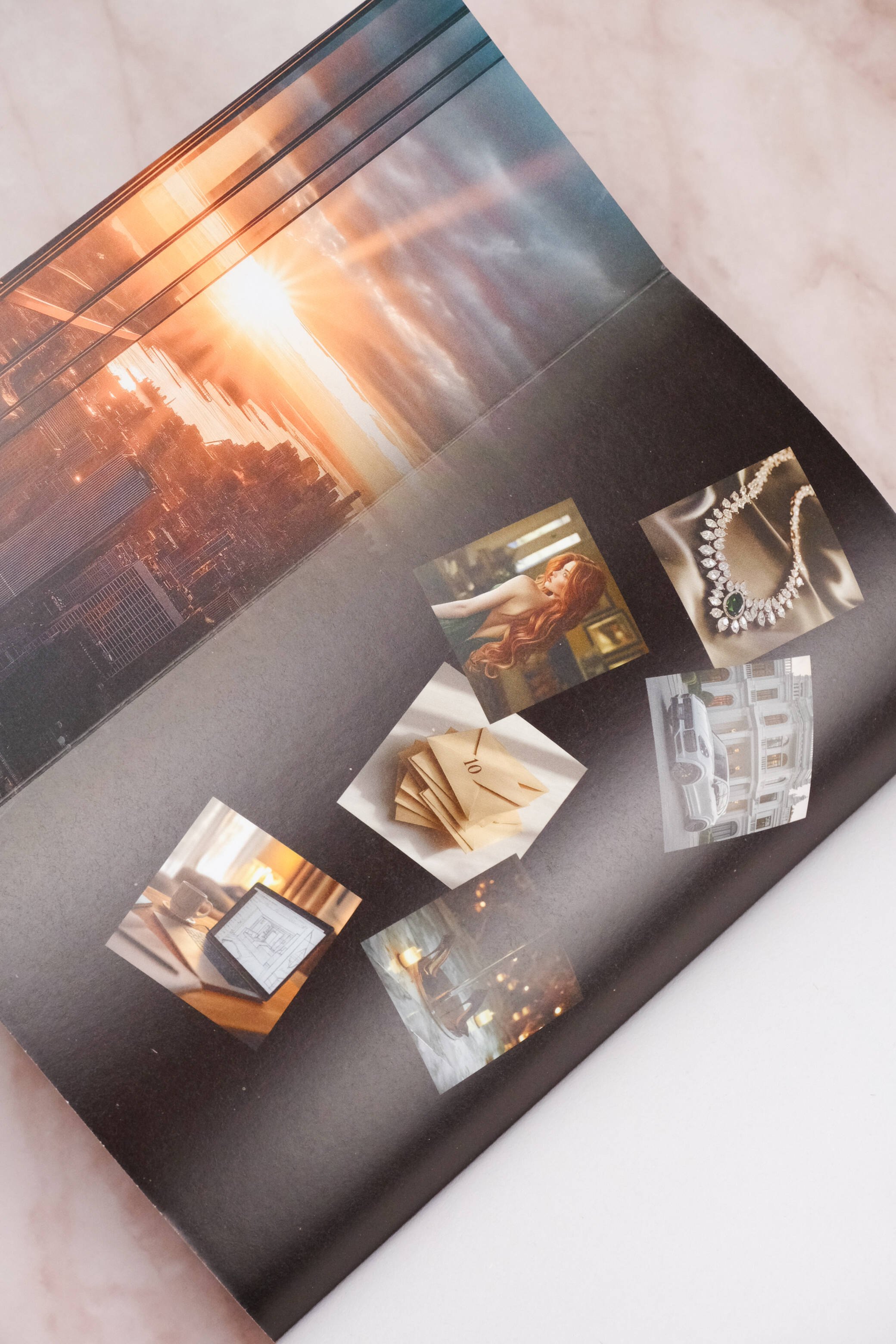 Изображение бумажной книги